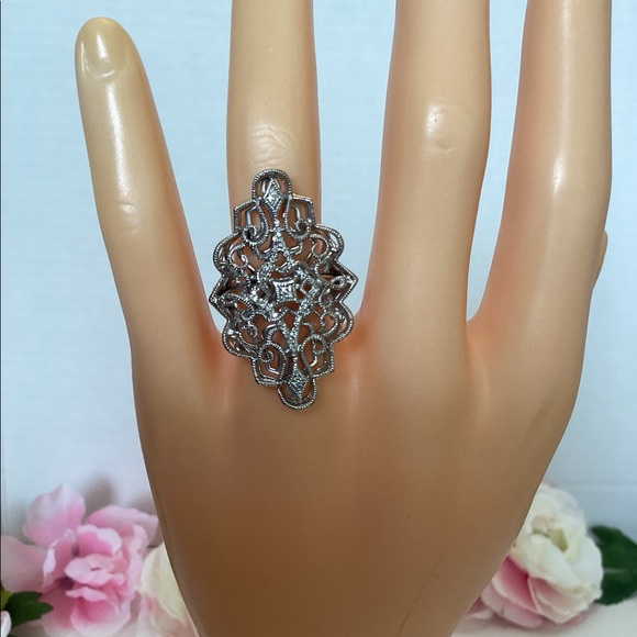 STERLING & DIAMOND RING - Picture 2 of 10